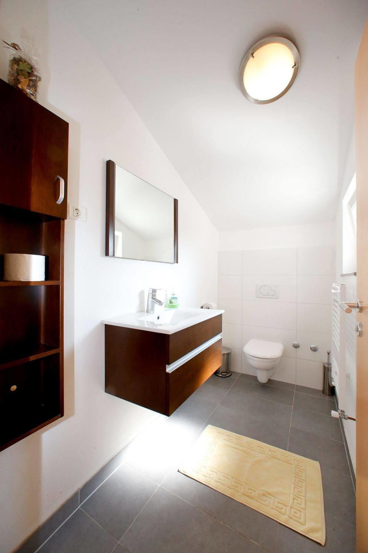 Apartment Bc - Mit Zentralheizung